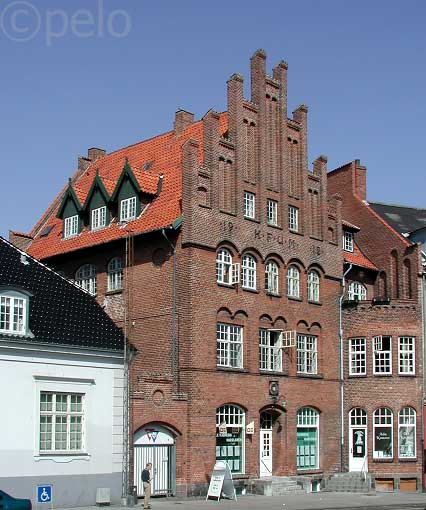 Jernbanegade 19