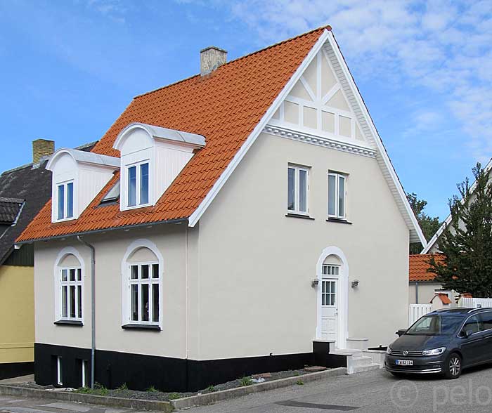 Ivar Huitfeldtsvej 1
