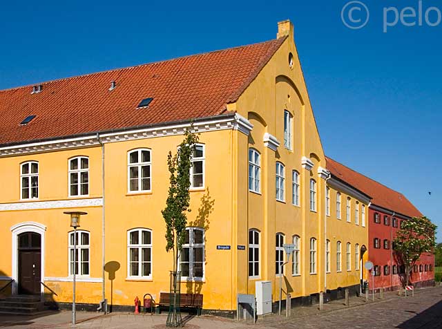 Wittusens kbmandsgrd, for- og sidehus