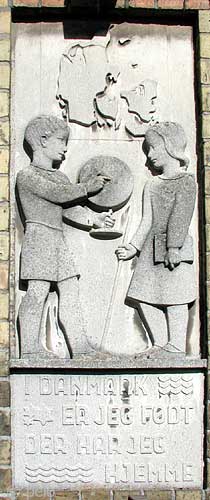 Lille N�stved Skole, relief