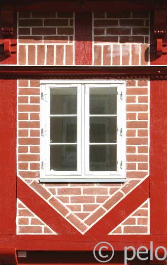 Kirkestr�de 3